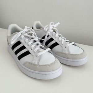 Men’s Adidas sneakers size 10.5